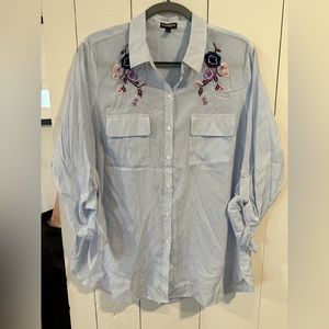 Last chance! 🚨 Express Button-Up Shirt With Embroidered Flowers, Size XL